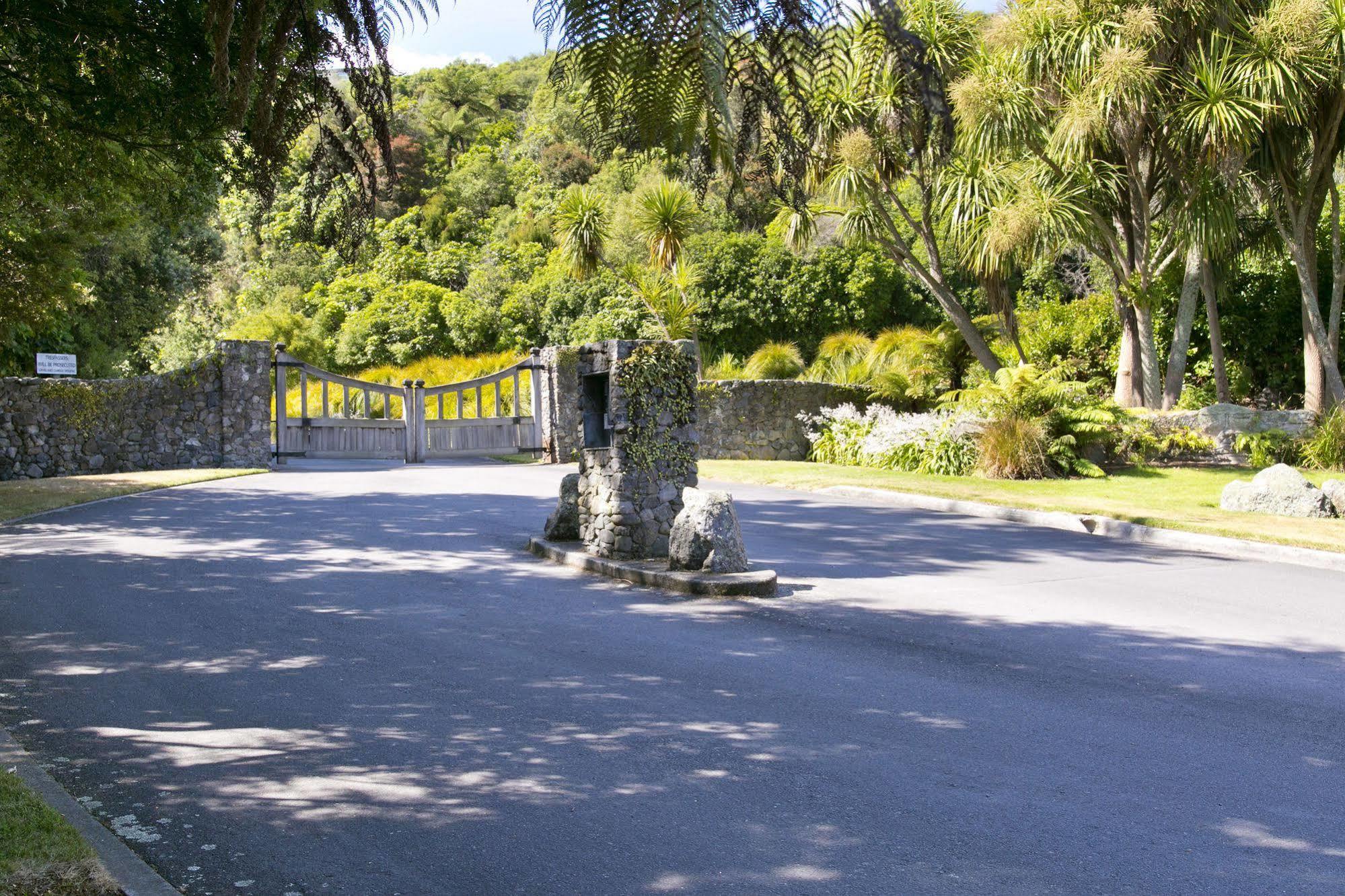 The Point Villas Taupo Exterior photo